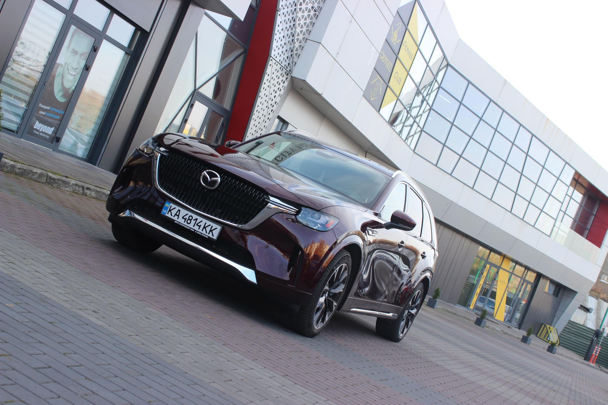 Тест-драйв Mazda CX-90: переваги та недоліки семимісного кросовера