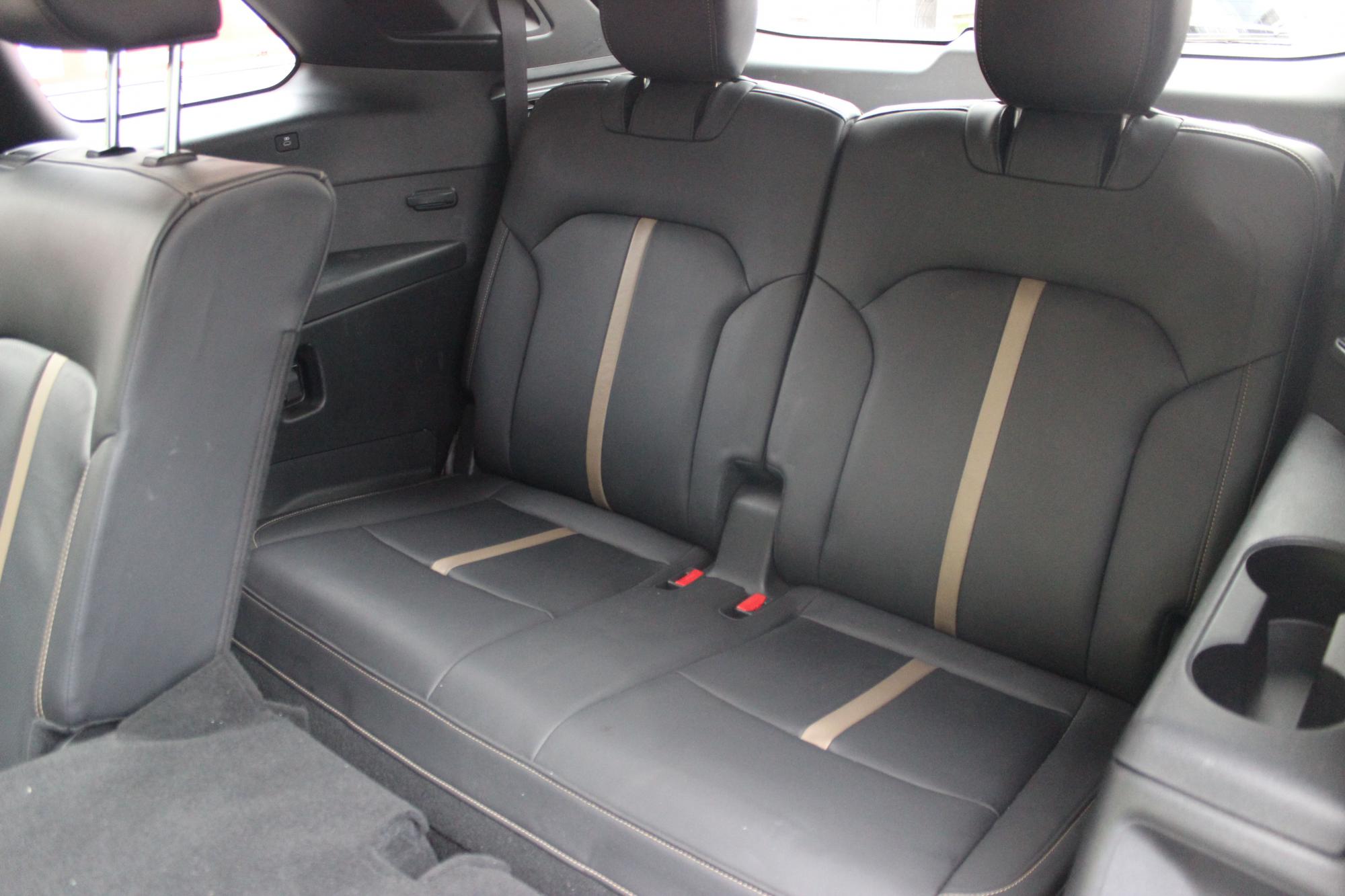 Тест-драйв Mazda CX-90: переваги та недоліки семимісного кросовера