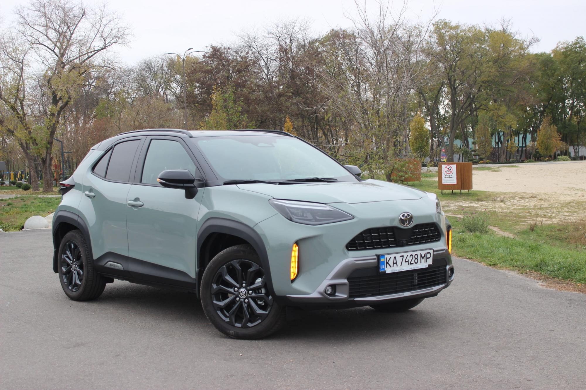 Тест-драйв Toyota Yaris Cross: преимущества и недостатки городского кроссовера