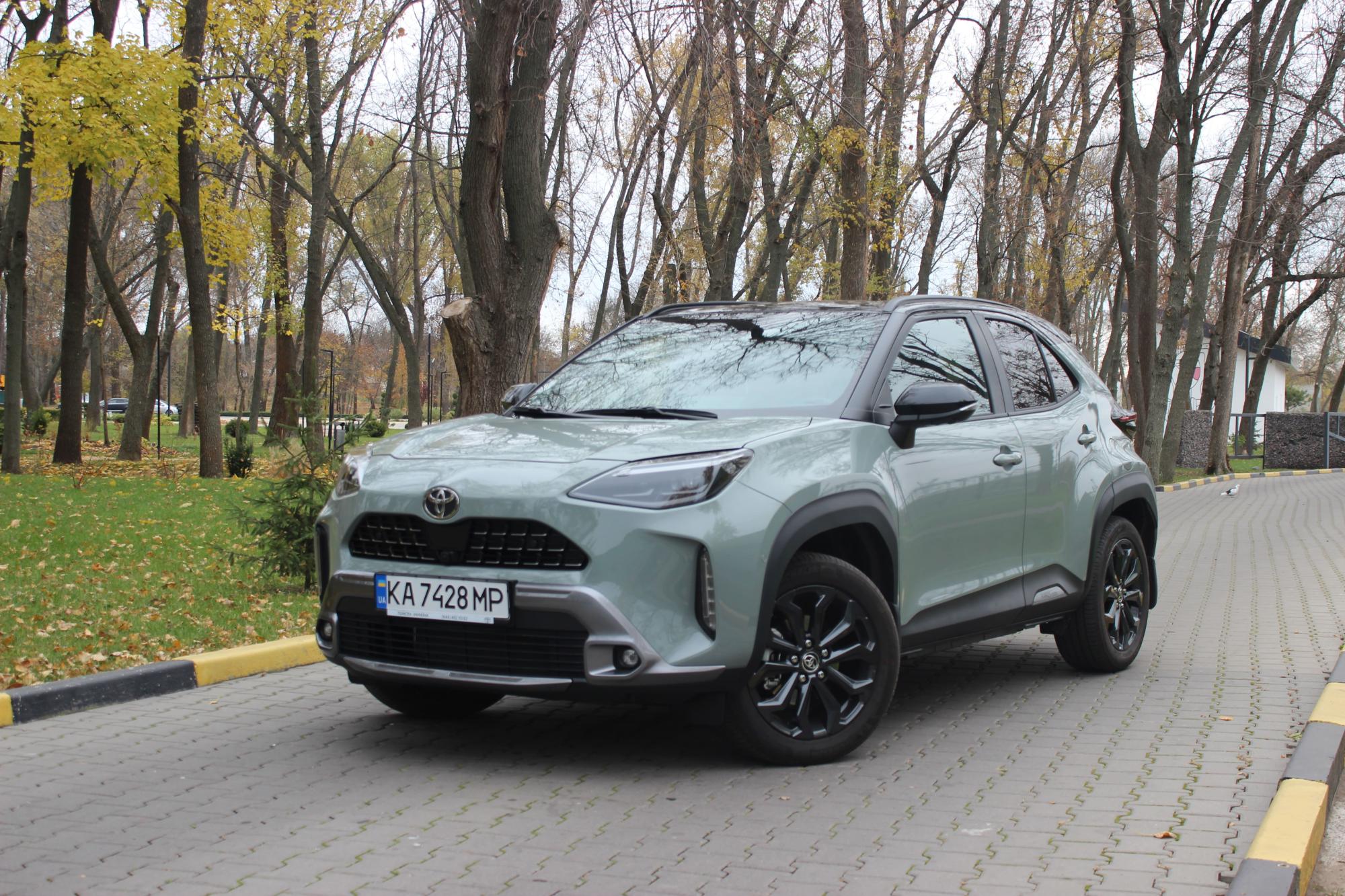 Тест-драйв Toyota Yaris Cross: преимущества и недостатки городского кроссовера