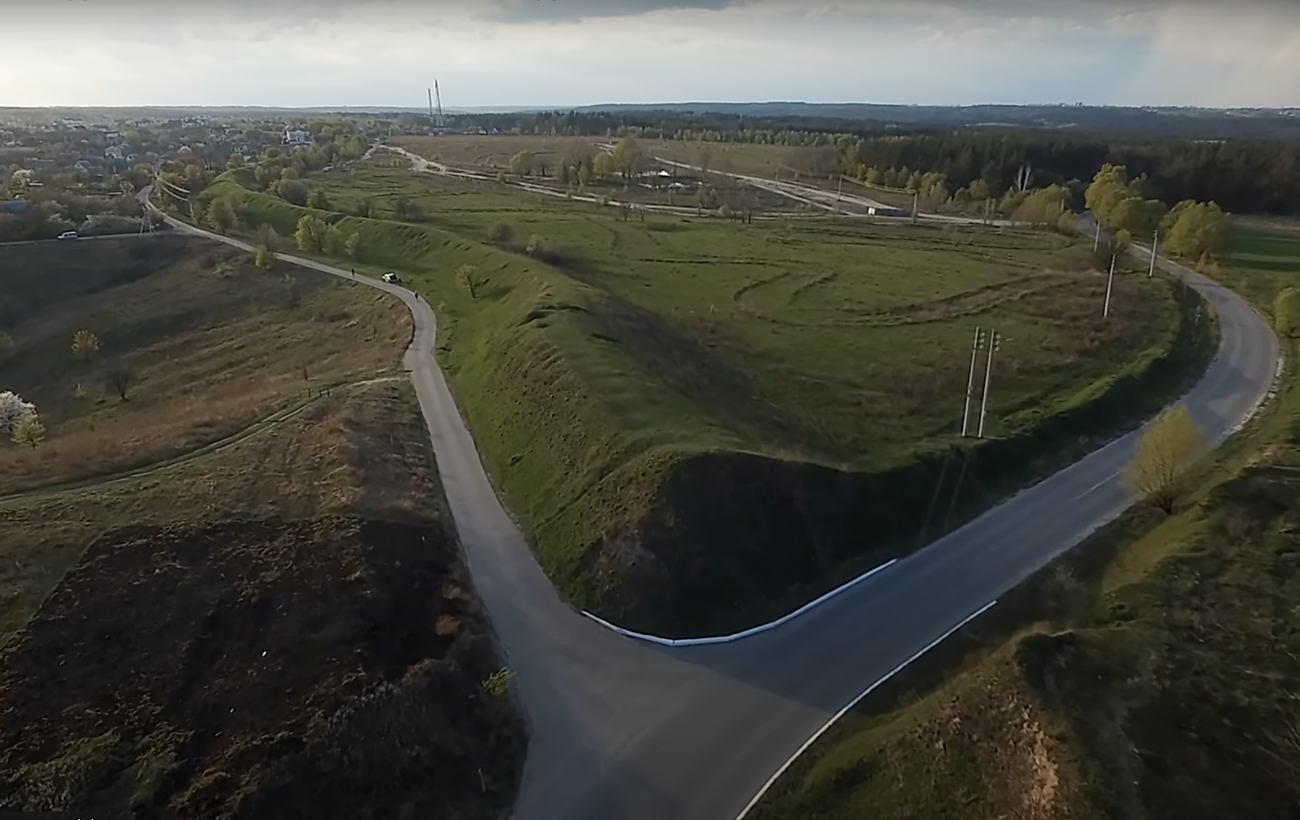 На Київщині знищують археологічну пам’ятку Змієві вали, щоб збудувати котеджі, - ОДА