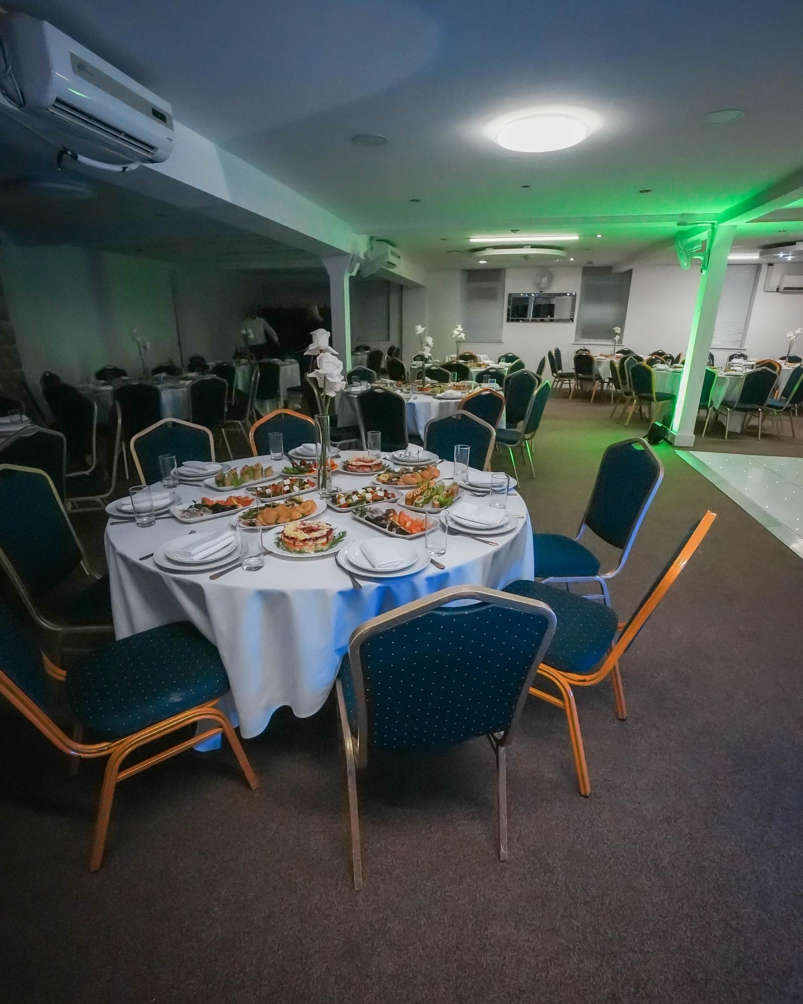 Украинский певец открыл ресторан в Лондоне: что там подают, какие цены и интерьер (эксклюзивные фото)