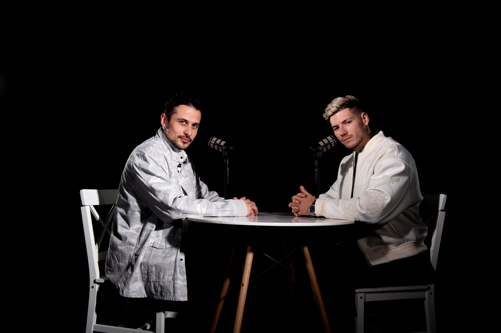 Відомий співак пригадав, про що його попросив Волошин задовго до втечі з України