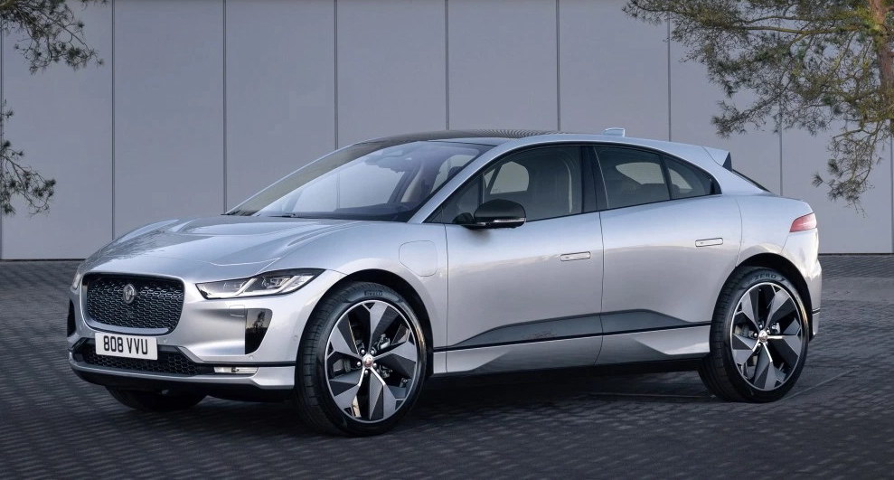 Tesla поможет Jaguar Land Rover избежать штрафов за вредные выбросы