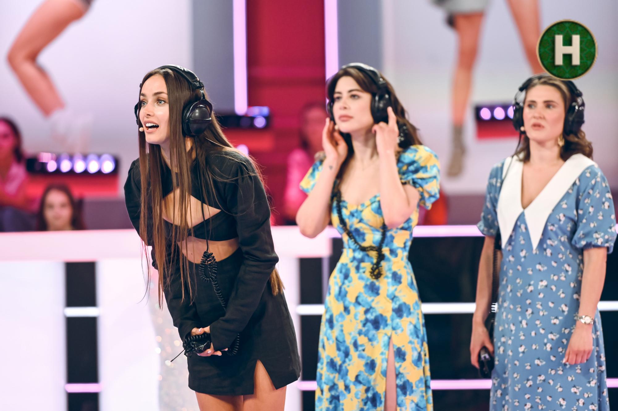 "Сколько процентов женщин имеют "краша" среди военных?" Интересные статистические факты из шоу "Хто зверху?"