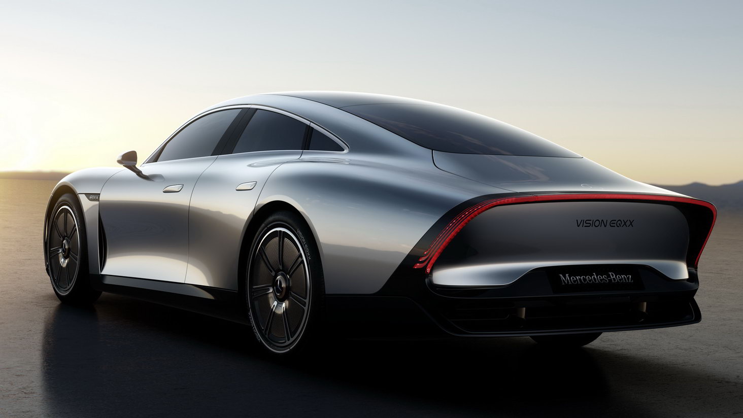 По пути Hyundai: Mercedes-Benz начнет предлагать солнечные крыши для своих электромобилей