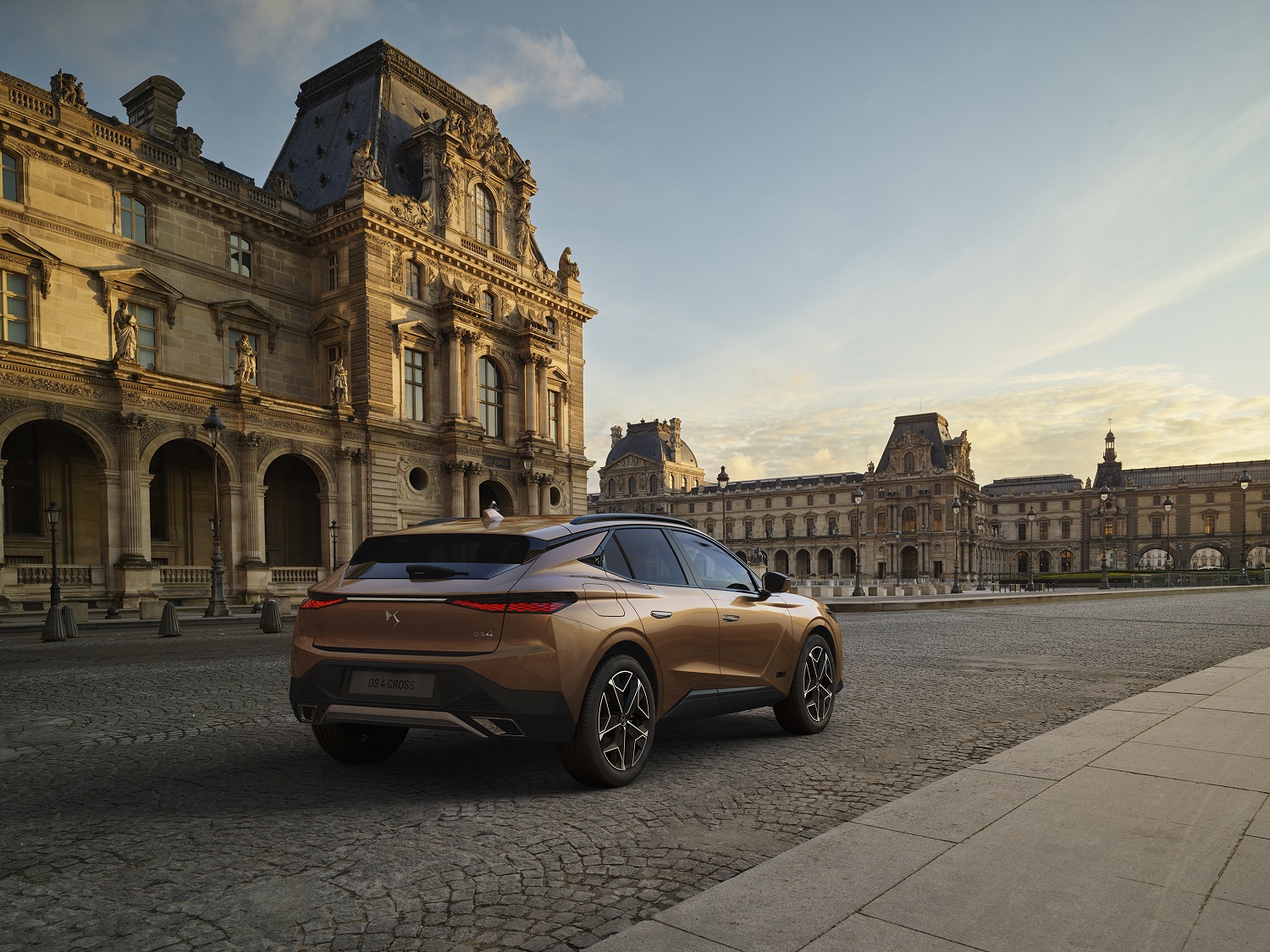 DS 4 признан самым красивым автомобилем 2022 года