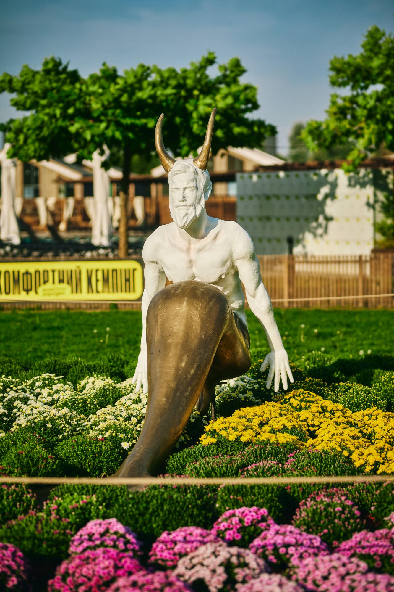 Под Киевом открылась фантастическая выставка цветов: как туда попасть с семьей