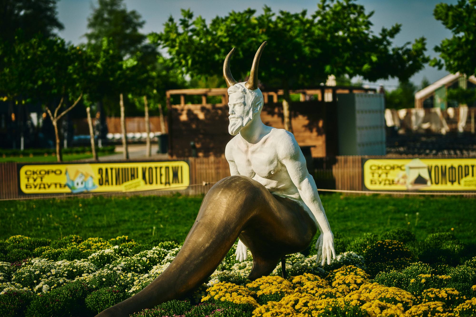 Под Киевом открылась фантастическая выставка цветов: как туда попасть с семьей