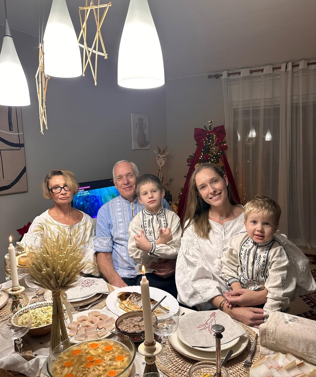 "Мира нам всем". Осадчая, Сумская и другие звезды трогательно поздравили украинцев с Рождеством