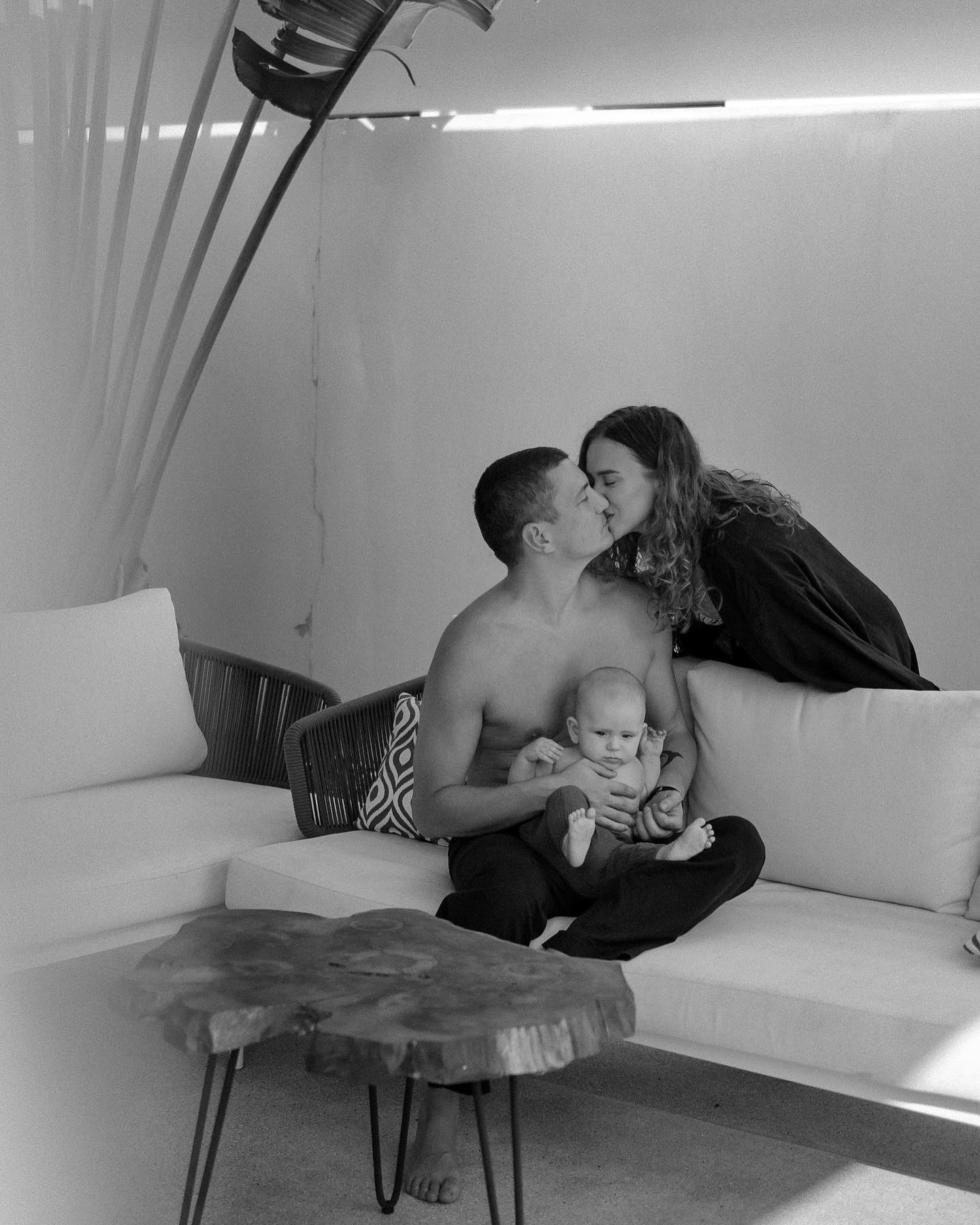 Зірка "Супермоделі по-українськи" Маремуха натякнула на розлучення з чоловіком-французом