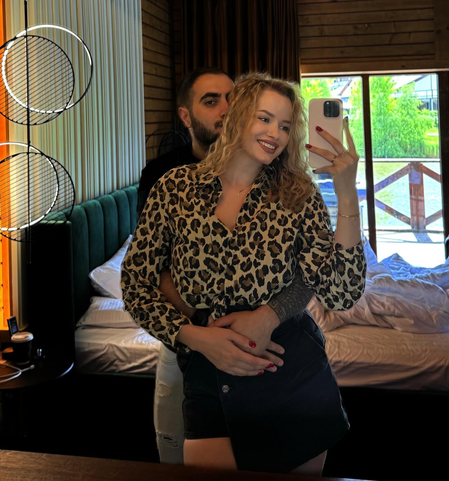 Українська блогерка з "заниженою самооцінкою" купила "мерс" за 7 мільйонів: чим вона займається