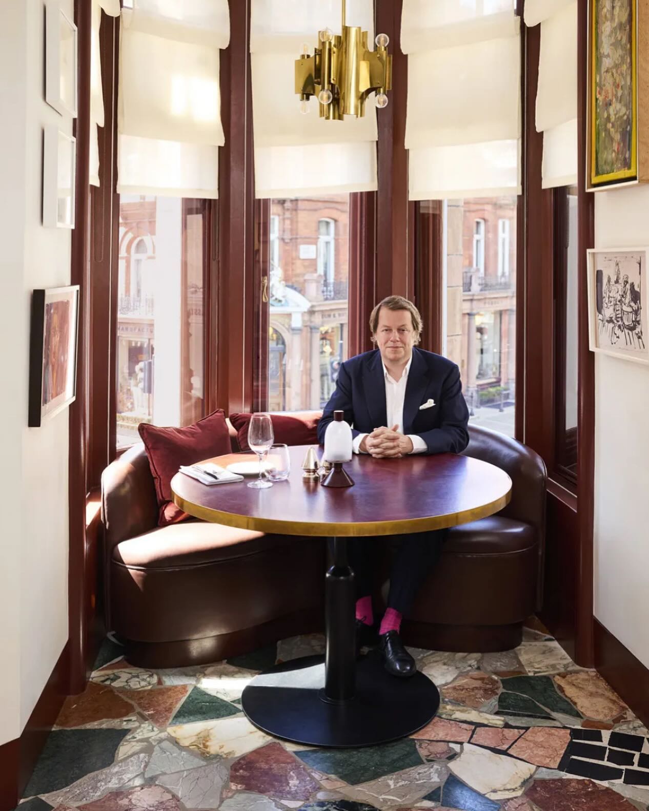 Чем занимаются сводные братья и сестры Уильяма и Гарри? Об этом мало кто знает