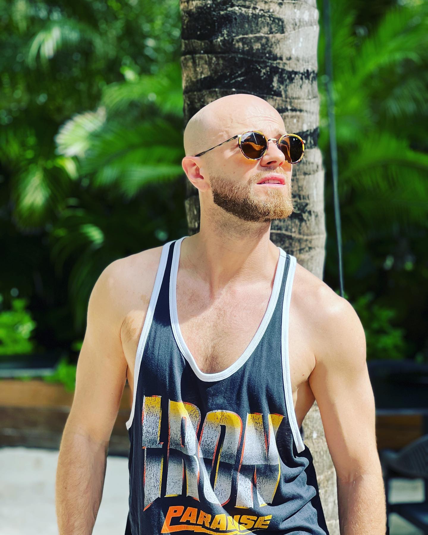 "Ничего личного, просто бизнес". Беглец Яма поразвлекался на вечеринке с россиянами