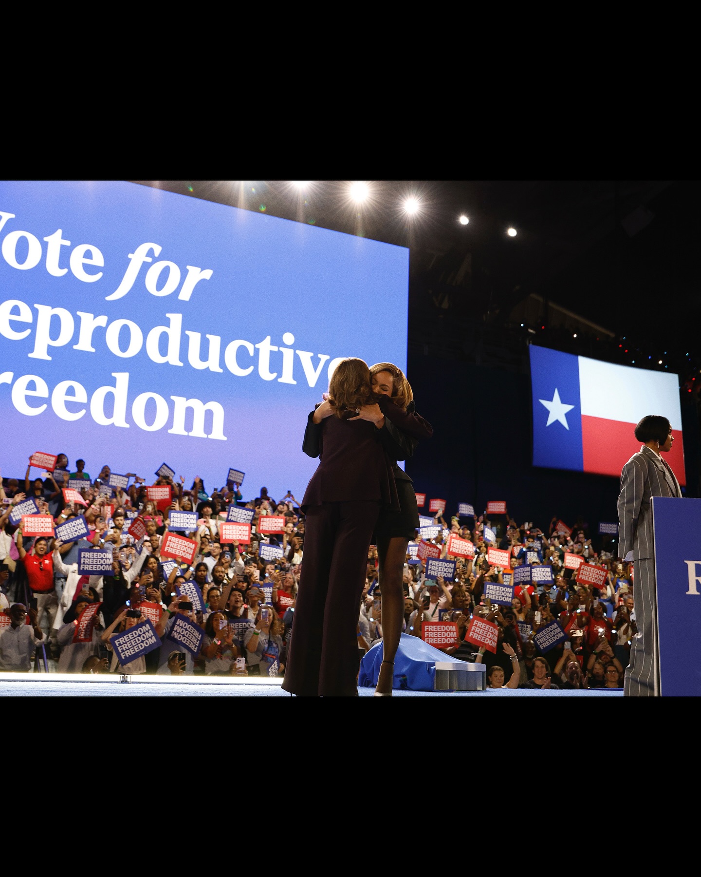 Вибори в США. Як зірки закликають голосувати за Гарріс і Трампа