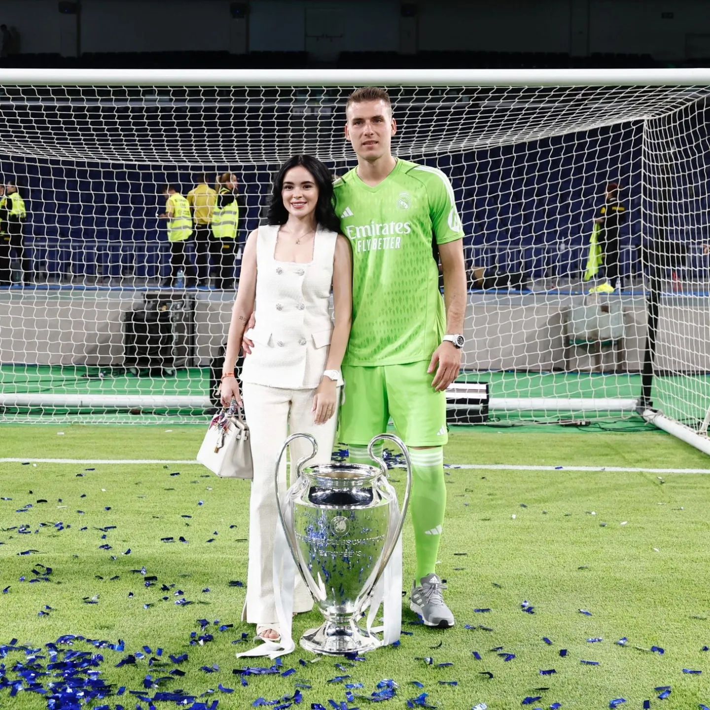 Дизайнер, которая мечтала о принце из Дубаи. Интересные факты о жене Андрея Лунина