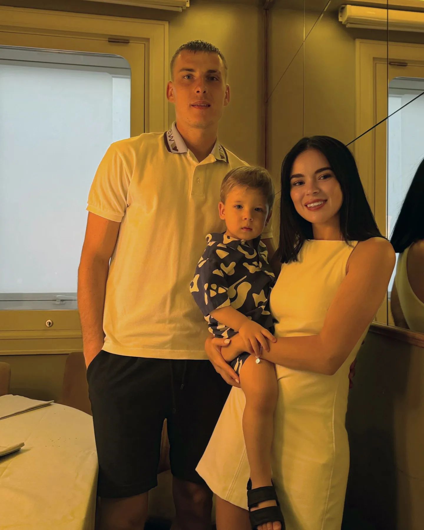 Дизайнер, которая мечтала о принце из Дубаи. Интересные факты о жене Андрея Лунина