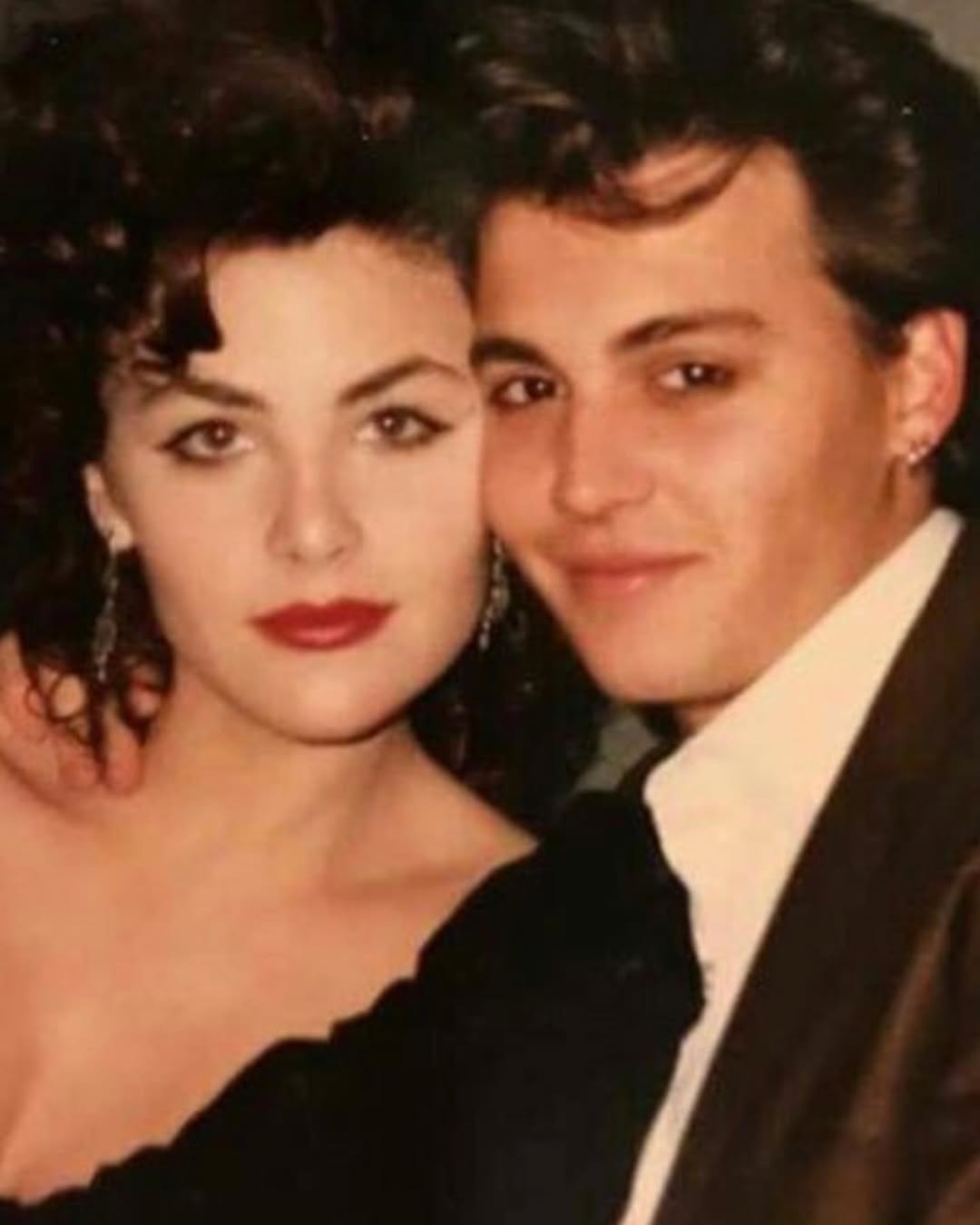 Как сегодня выглядит главная красавица-сердцеедка из "Твин Пикс" (фото)