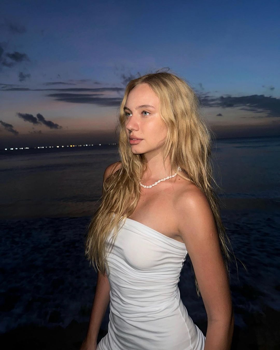 Участница "Холостяка" с Тереном попала в скандал из-за "тусовок" с россиянками