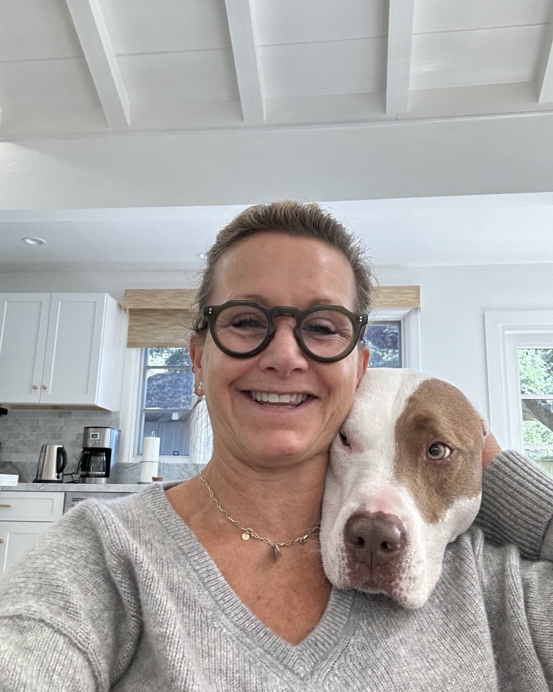 Андреа з серіалу "Беверлі-Гіллз 90210": як виглядає актриса, яка підтримує Україну