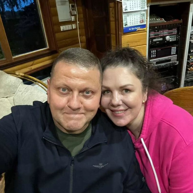 Тепло осени: Залужный растрогал романтическим фото с женой