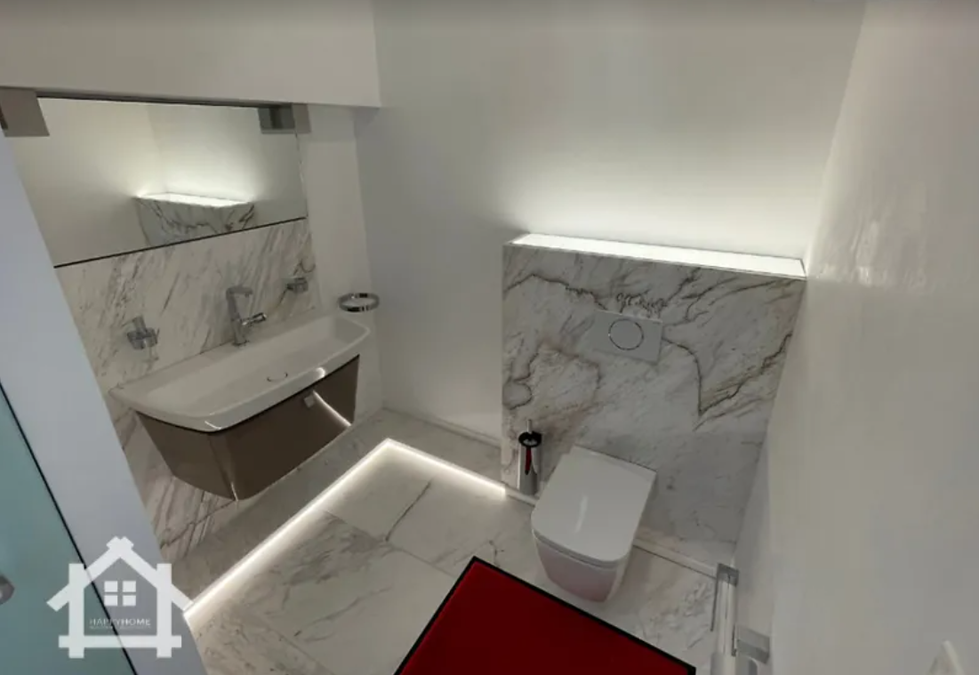 У Львові за 37 мільйонів продають VIP-квартиру з "гарним краєвидом": як виглядає житло