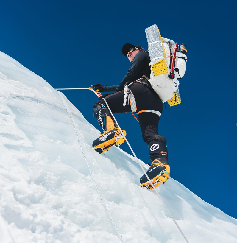 Украинка поднялась на Эверест всего через месяц после покорения смертоносной Аннапурны