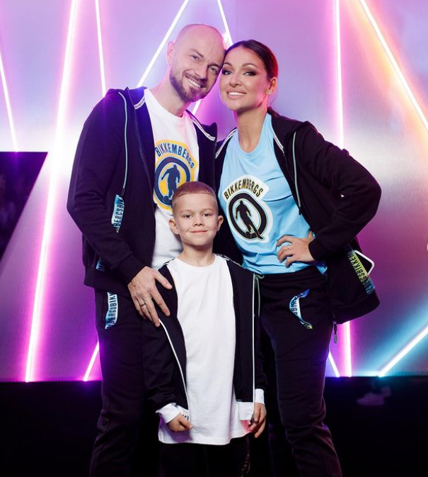 "Допомагаємо на своєму фронті": дружина Влада Ями розповіла, чому хореограф не повернувся в Україну