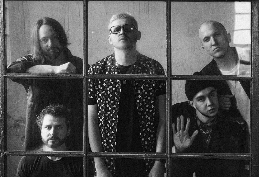 Эти песни посвящены каждому украинцу. Слушайте новый альбом группы "Фіолет"