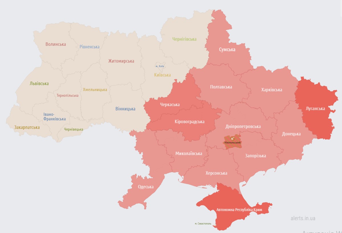 В Україні вдруге за ніч оголошено масштабну повітряну тривогу