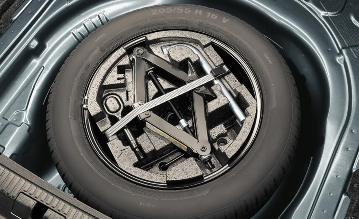 Чи потрібна запаска в авто і чим її можна замінити: переваги та недоліки варіантів