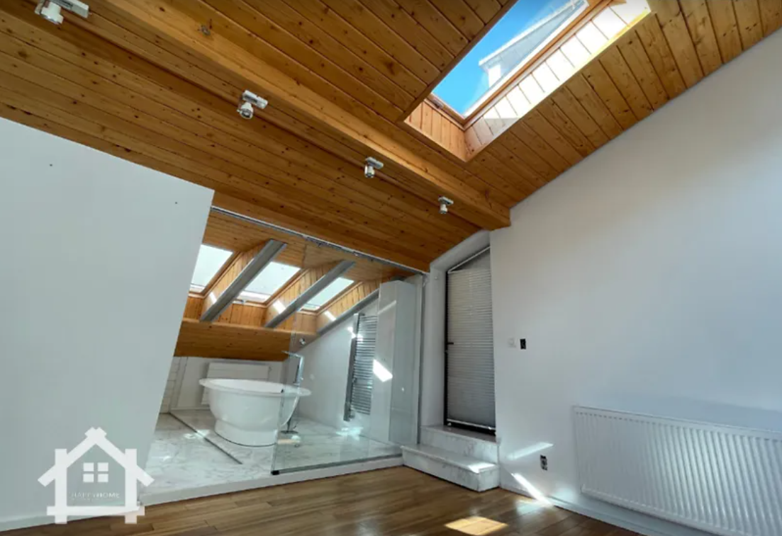 У Львові за 37 мільйонів продають VIP-квартиру з "гарним краєвидом": як виглядає житло