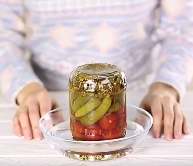 6 способов открыть банку с закруткой, о которых вы могли не догадываться