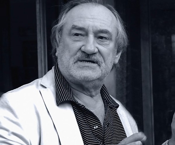 Остап Ступка трогательно почтил память отца в день его рождения: "Я знаю, что он рядом"