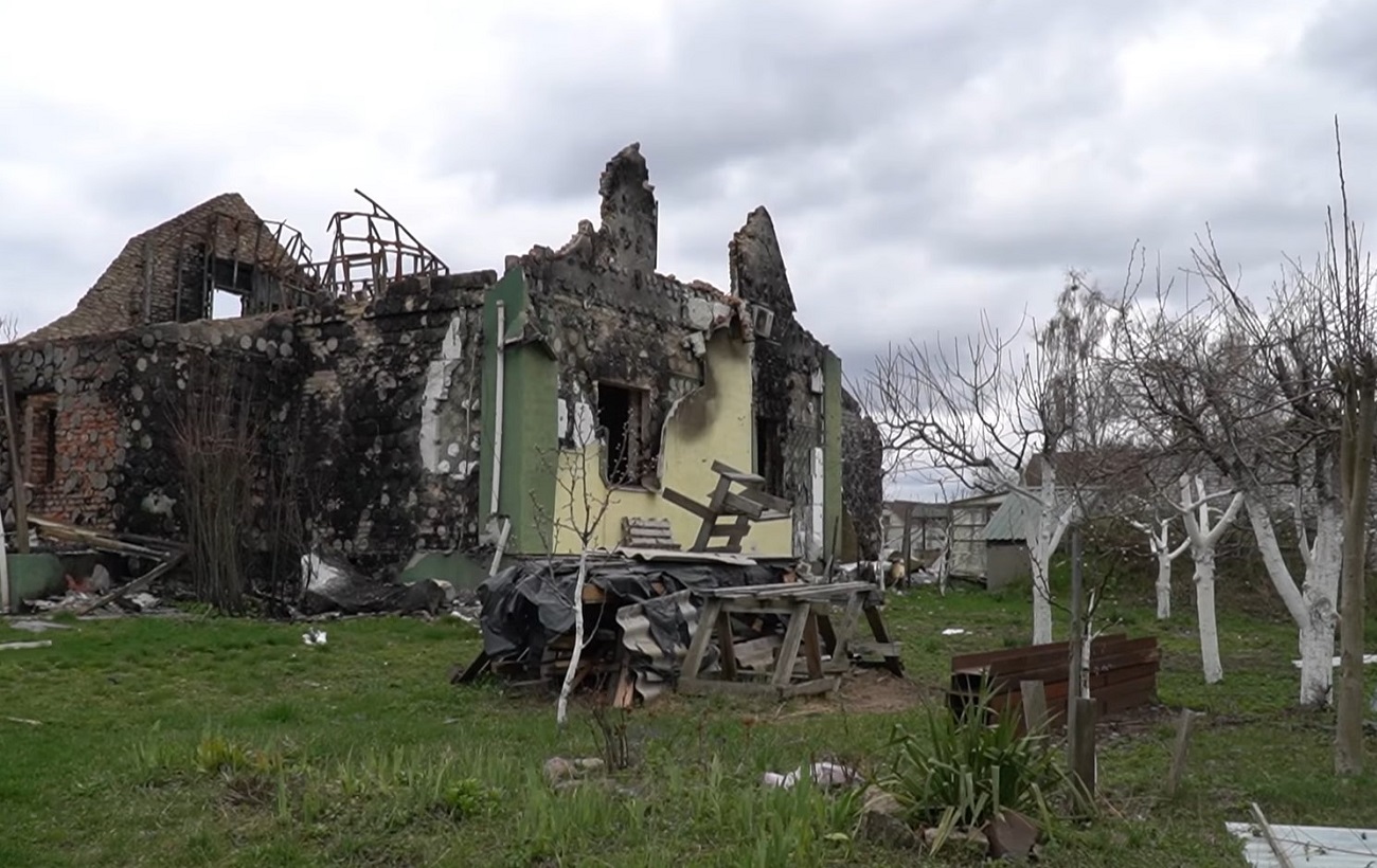 Людей ховають кожен день: 78-річна жінка розповіла, що накоїли окупанти в селі під Бородянкою