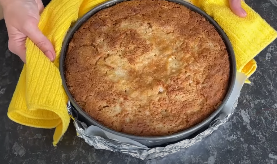 Известная кондитер дала рецепт пирога, который сможет приготовить даже ребенок