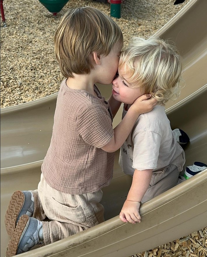 Відома американська акторка втретє стала мамою: зворушливе фото з пологового