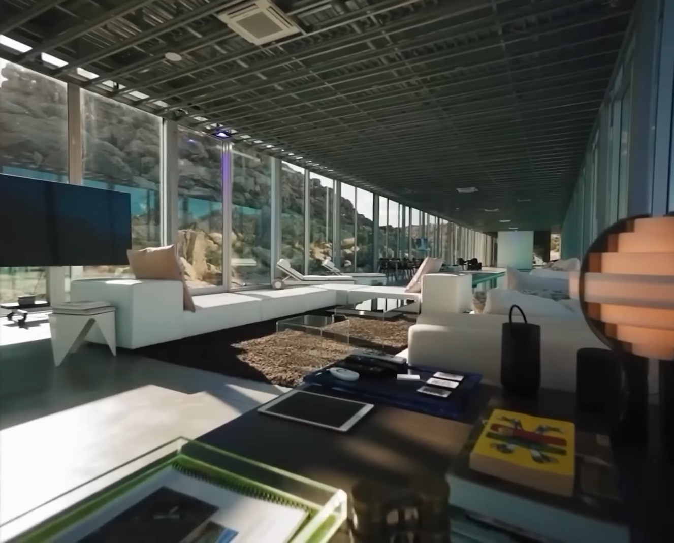 Самые странные дома в мире: вы будете поражены зданиями, в которых живут люди