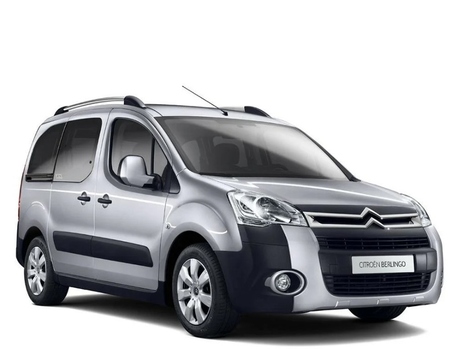 Для бизнеса и семьи: ТОП-5 легких коммерческих фургонов на украинском рынке