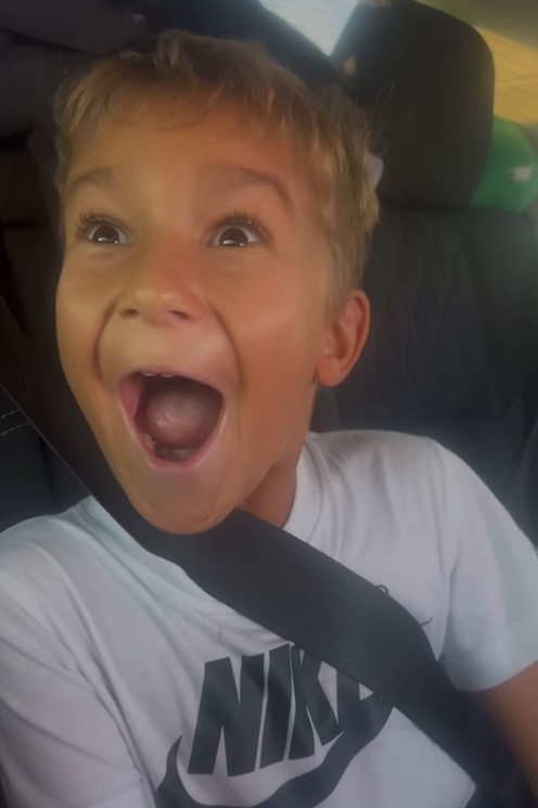 Шаманська вперше від початку війни повернула сина додому з США: емоційне відео