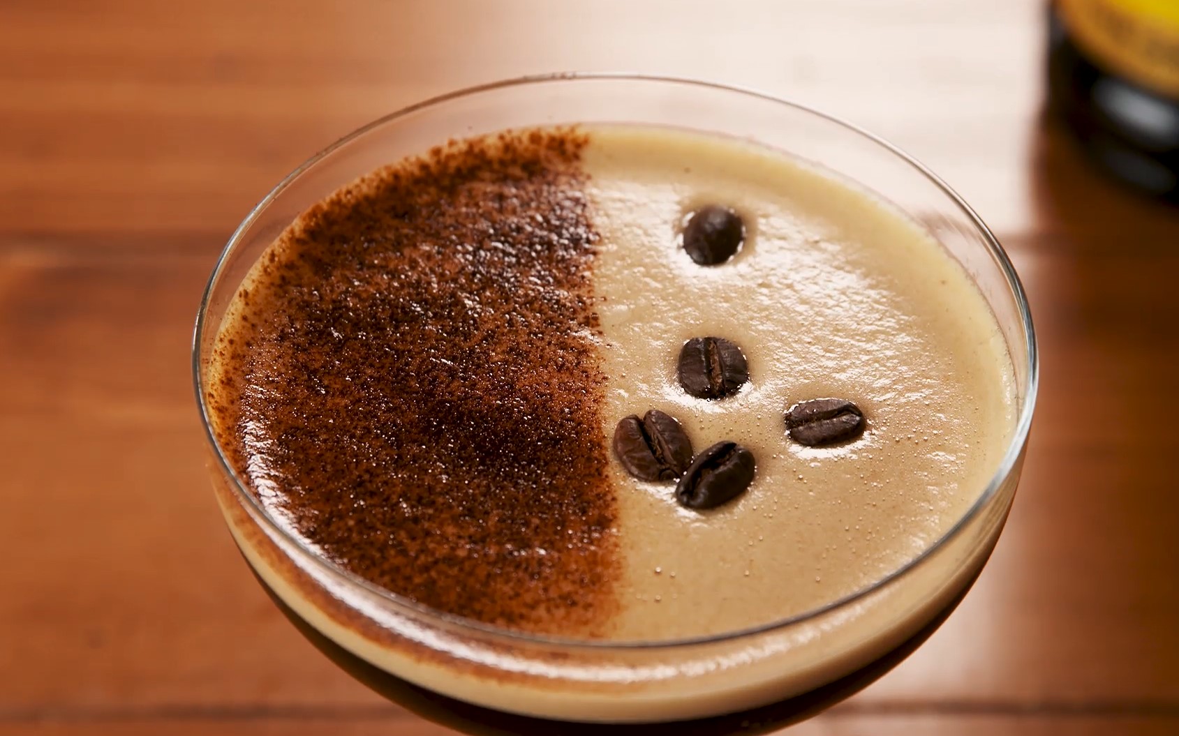 Этот алкоголь признали самым вредным для сердца