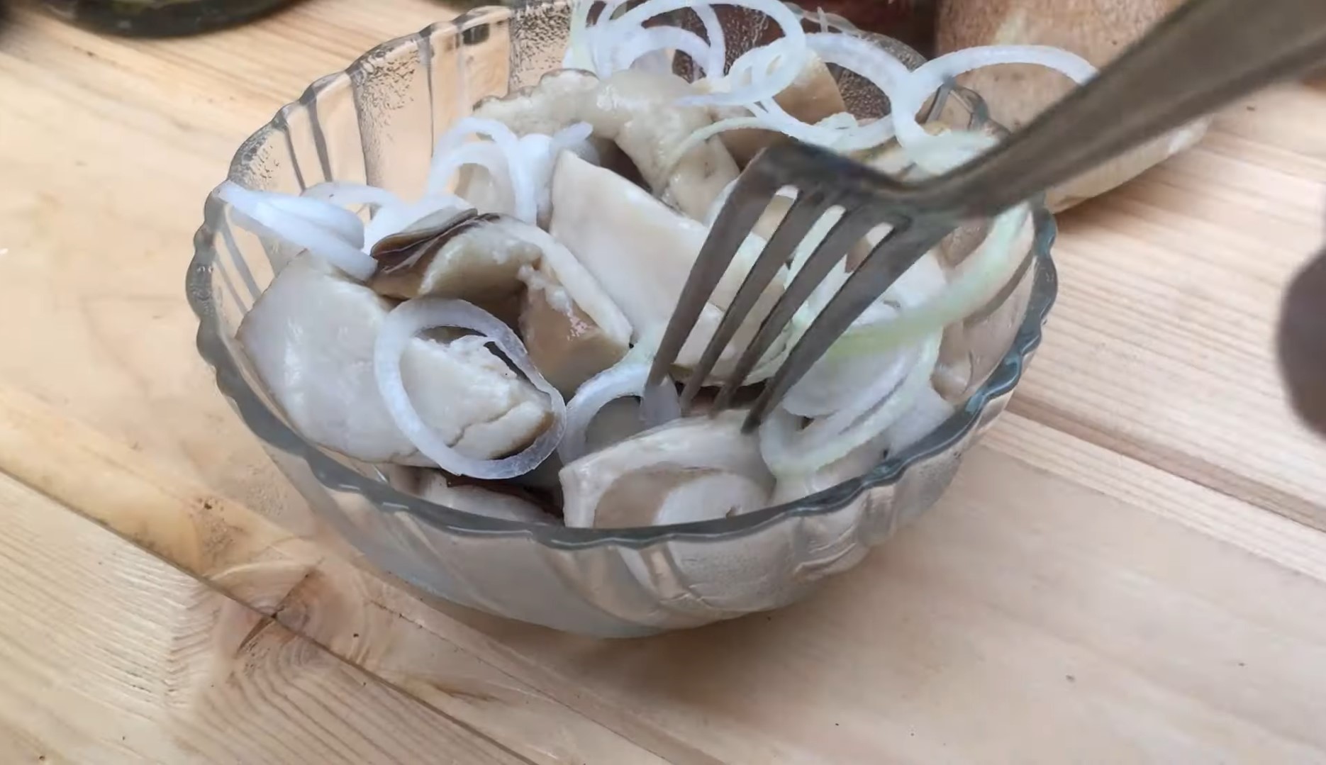 Ідеальний маринад для будь-яких грибів: рецепт від карпатського грибника