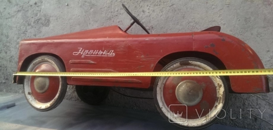 Детскую машинку, сделанную в Украине, теперь продают за 200 тысяч: проверьте свои чердаки