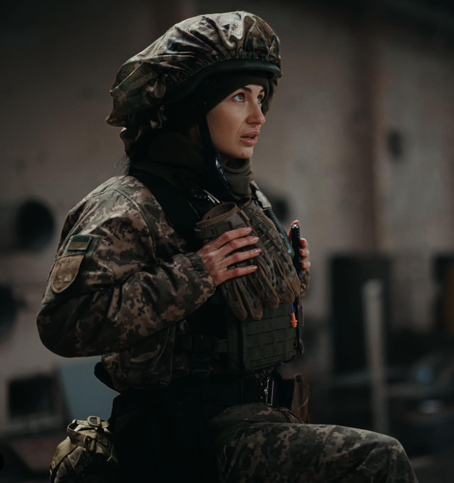 Ми їдемо на полювання: комвзводу ЗСУ "Відьма" розповіла про бої за Бахмут