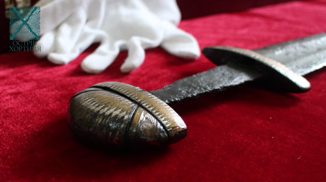 В музее "Хортица" рассказали о мече Святослава, найденном на месте последней битвы князя (видео)