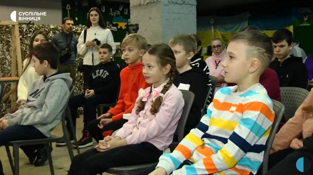 В Виннице дети собрали для армии более миллиона гривен: юных волонтеров наградили (видео)