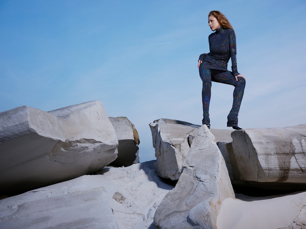 Тина Кароль поразила "непокоренным" образом: невероятные фото