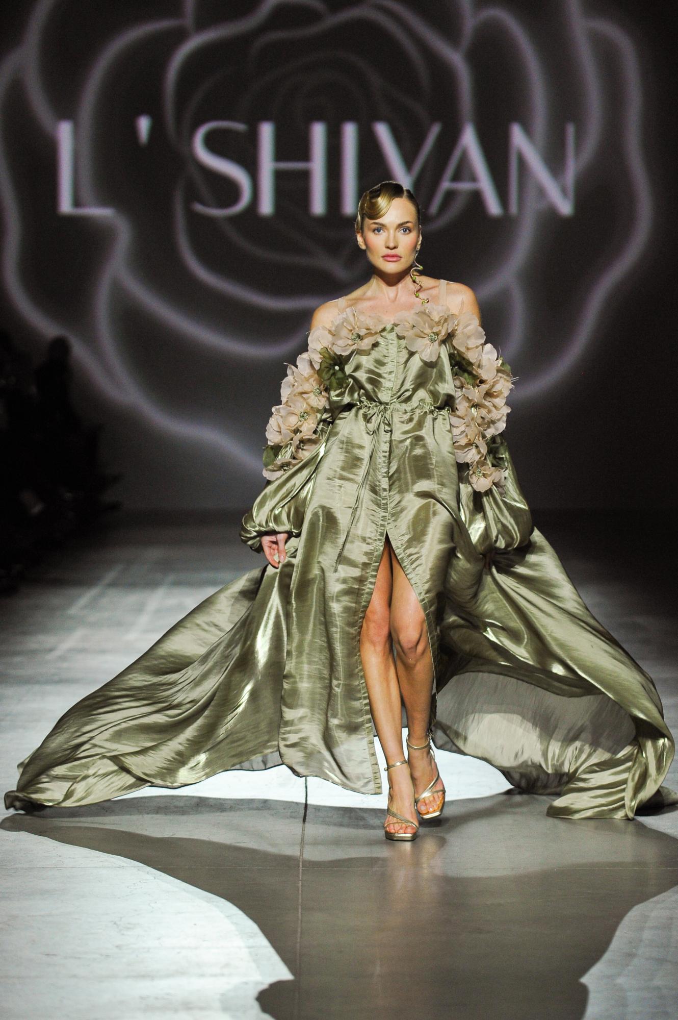 Эти 10 украинских брендов покорили Ukrainian Fashion Week: чем они запомнились (фото)