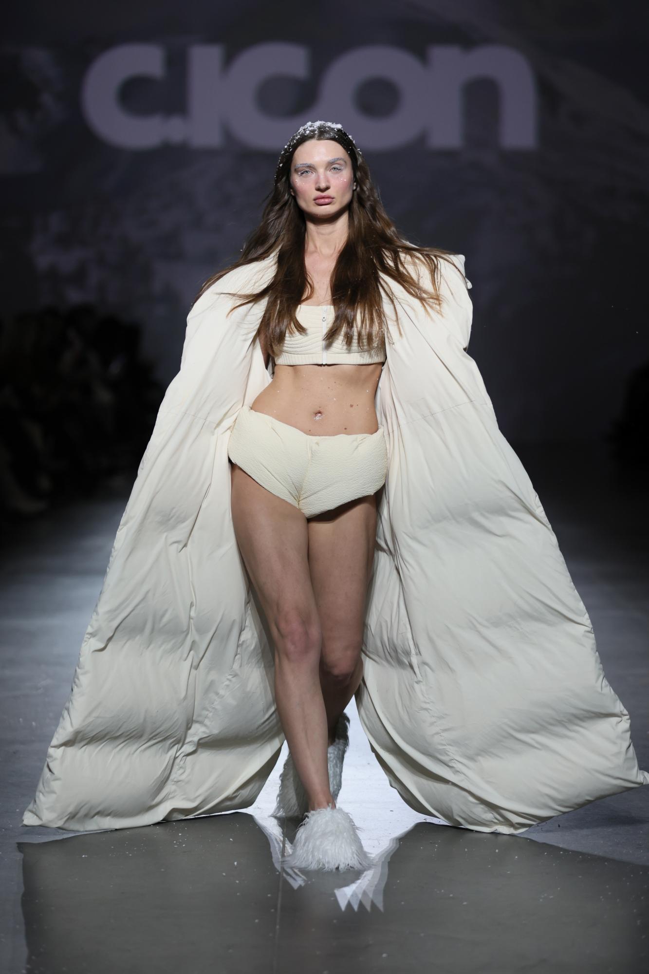 Эти 10 украинских брендов покорили Ukrainian Fashion Week: чем они запомнились (фото)