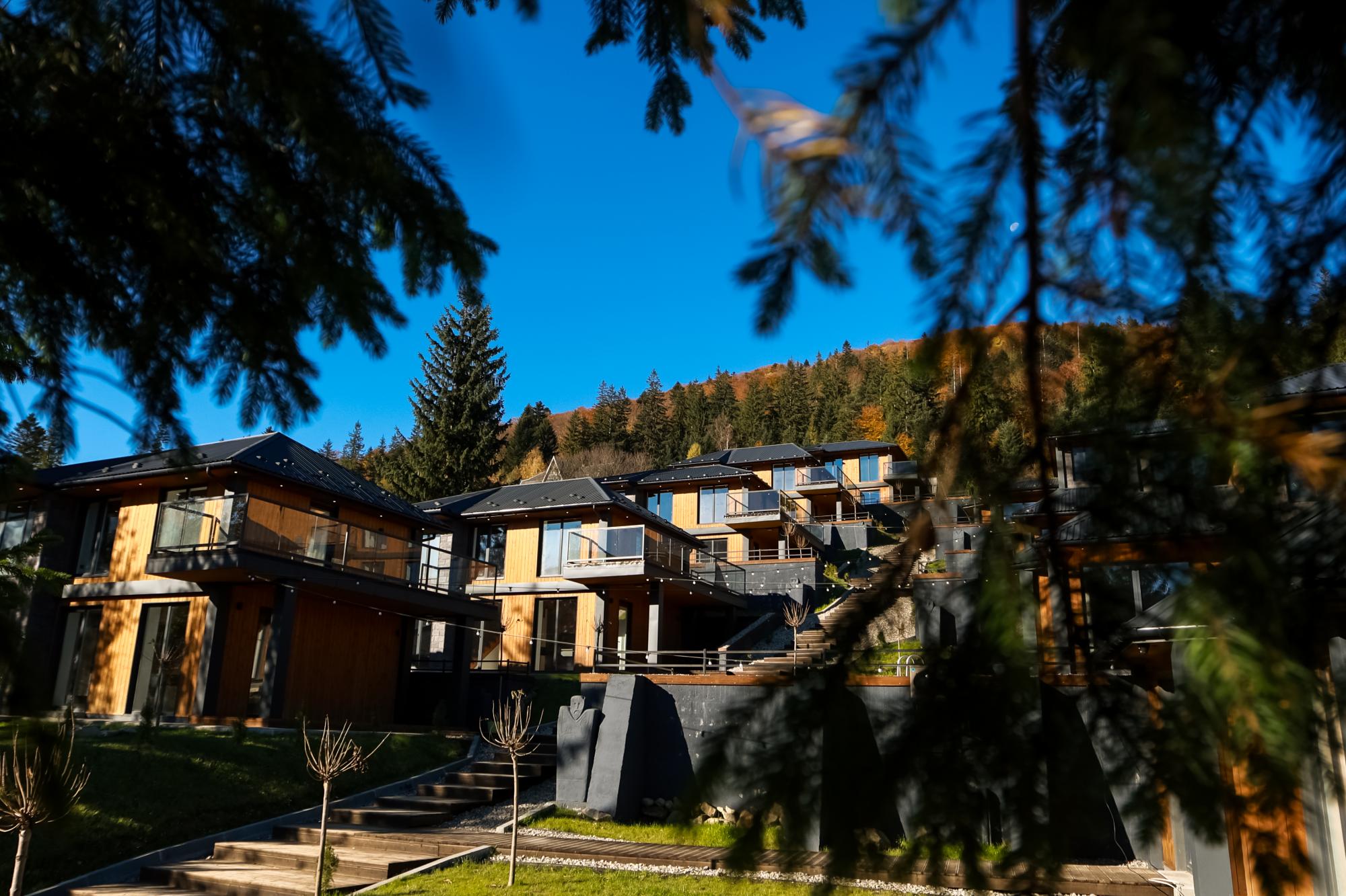 Красота гор и комфорт: где отдохнуть и что посмотреть в Микуличине